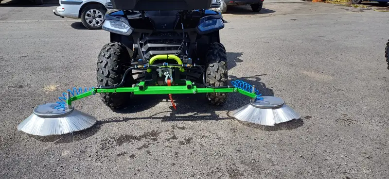 Accessoire brosse pour quad segway dans l'Aude